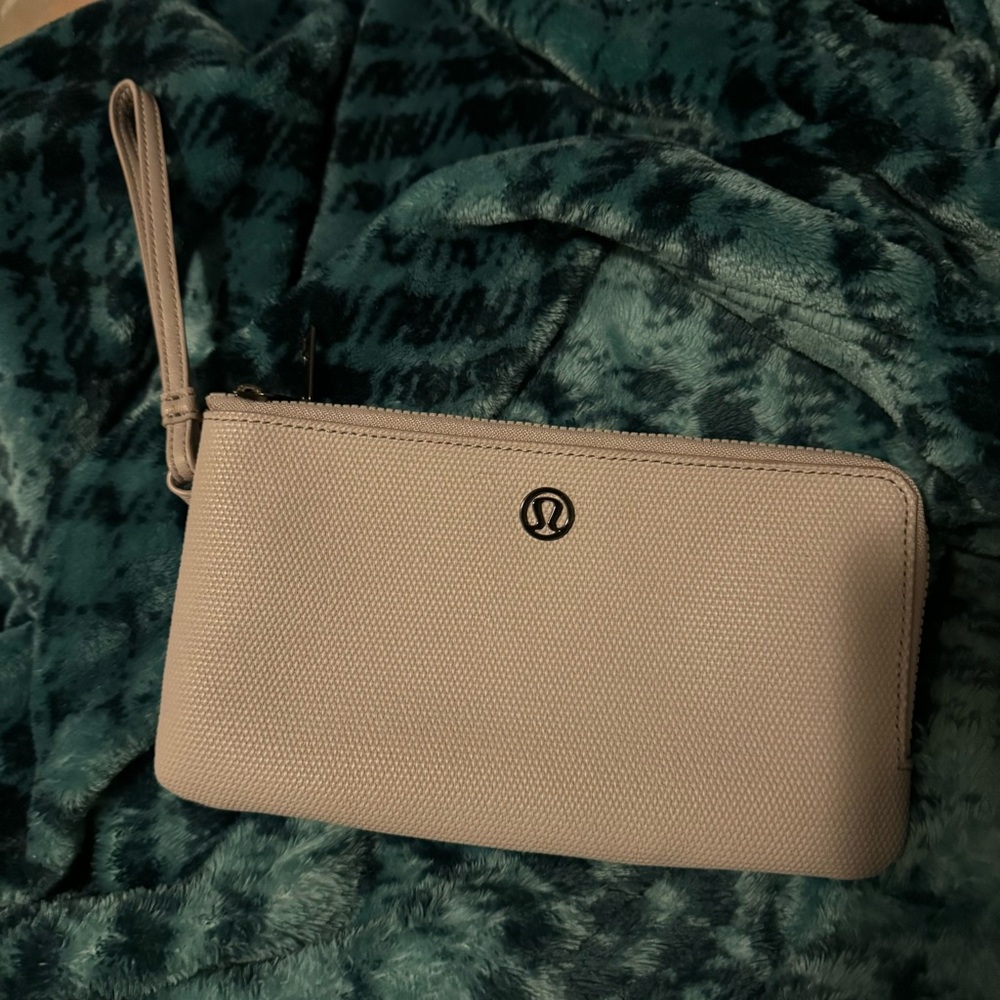 Lululemon Wallet